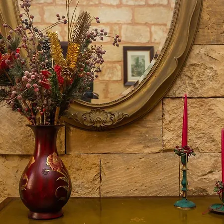 Ta' Bertu Host Family Bed & Breakfast Hal Far