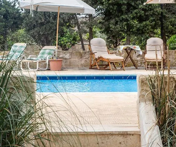 Ta' Bertu Host Family B&B Ħal Far