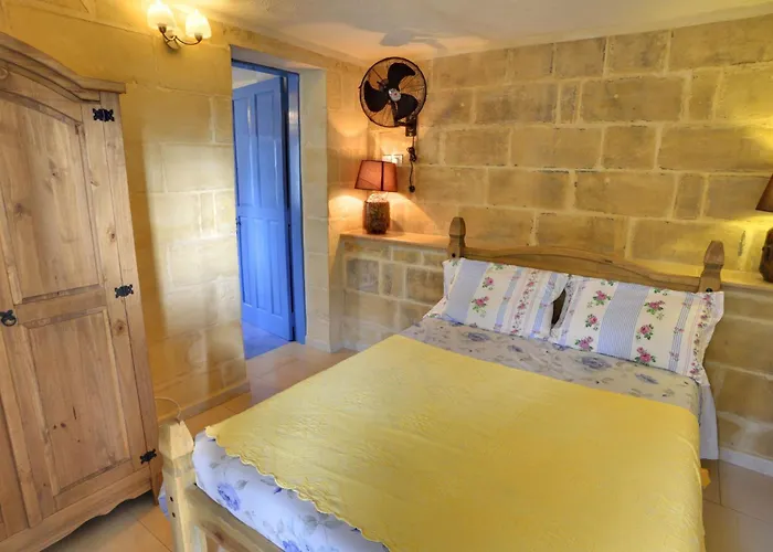 B&B Ta' Bertu Host Family 2*