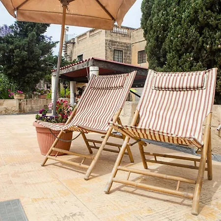 Ta' Bertu Host Family לינה וארוחת בוקר 2*