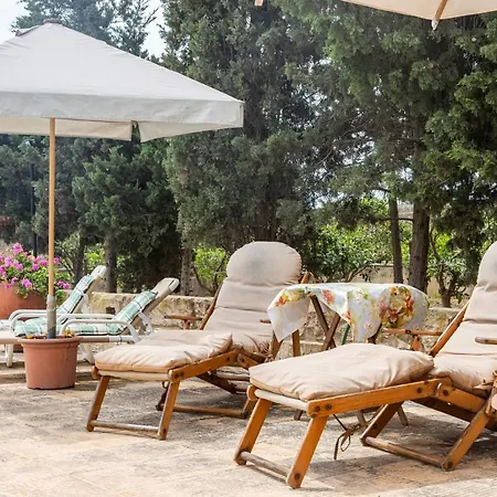 Ta' Bertu Host Family Ħal Far
