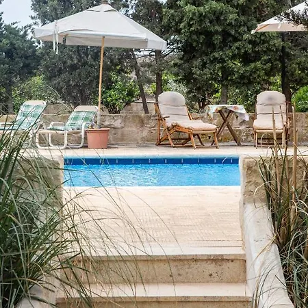 Ta' Bertu Host Family Bed and breakfast Ħal Far