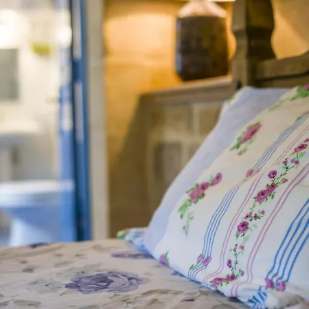 Bed and breakfast Ta' Bertu Host Family 2*