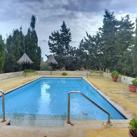 Ta' Bertu Host Family Ħal Far