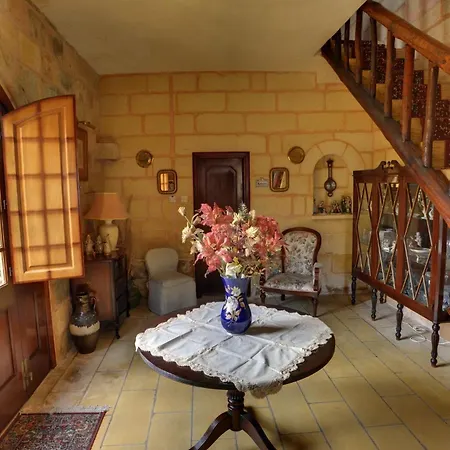 Bed and breakfast Ta' Bertu Host Family 2*