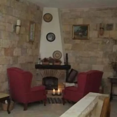 Ta' Bertu Host Family Bed & Breakfast 2*