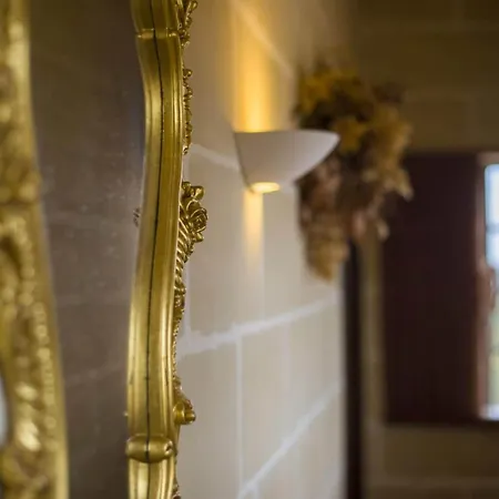 Bed & Breakfast Ta' Bertu Host Family