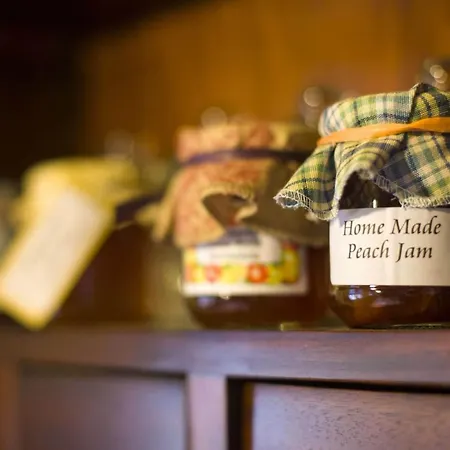 Ta' Bertu Host Family Bed & Breakfast Ħal Far