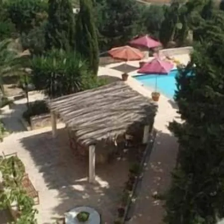 Ta' Bertu Host Family Bed & Breakfast 2*