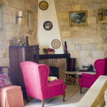 Bed and breakfast Ta' Bertu Host Family Ħal Far