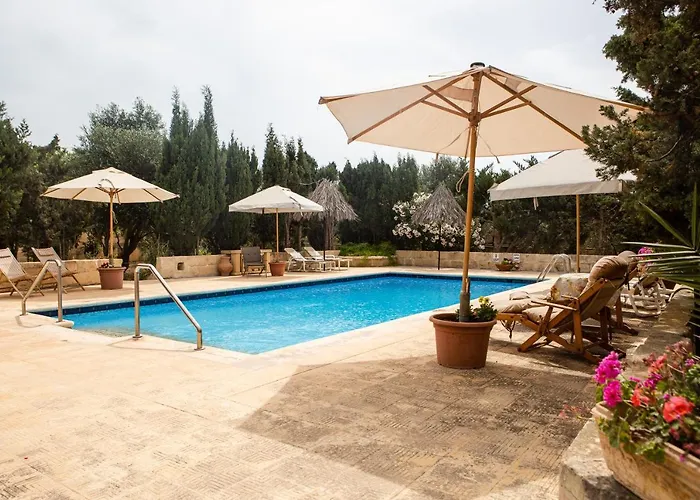 Ta' Bertu Host Family Hal Far